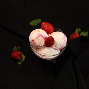 Pina Strawberry Ice cream